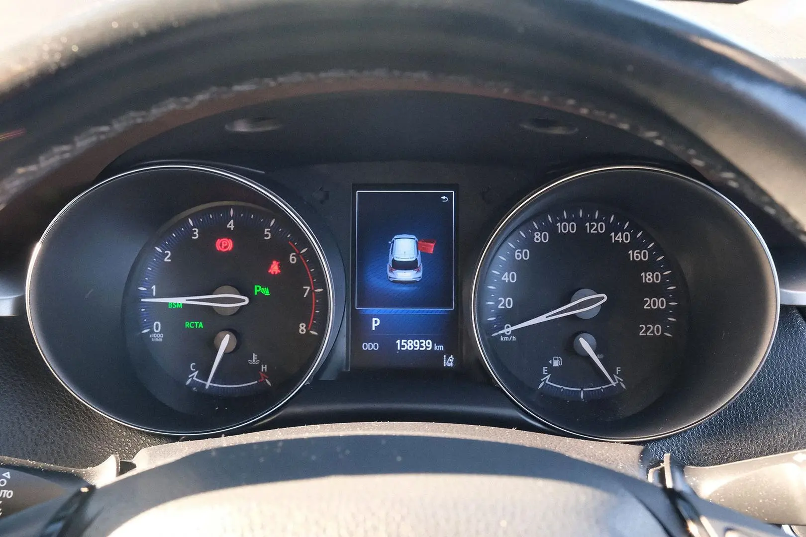 2018 Toyota C-HR Gallery Image 17