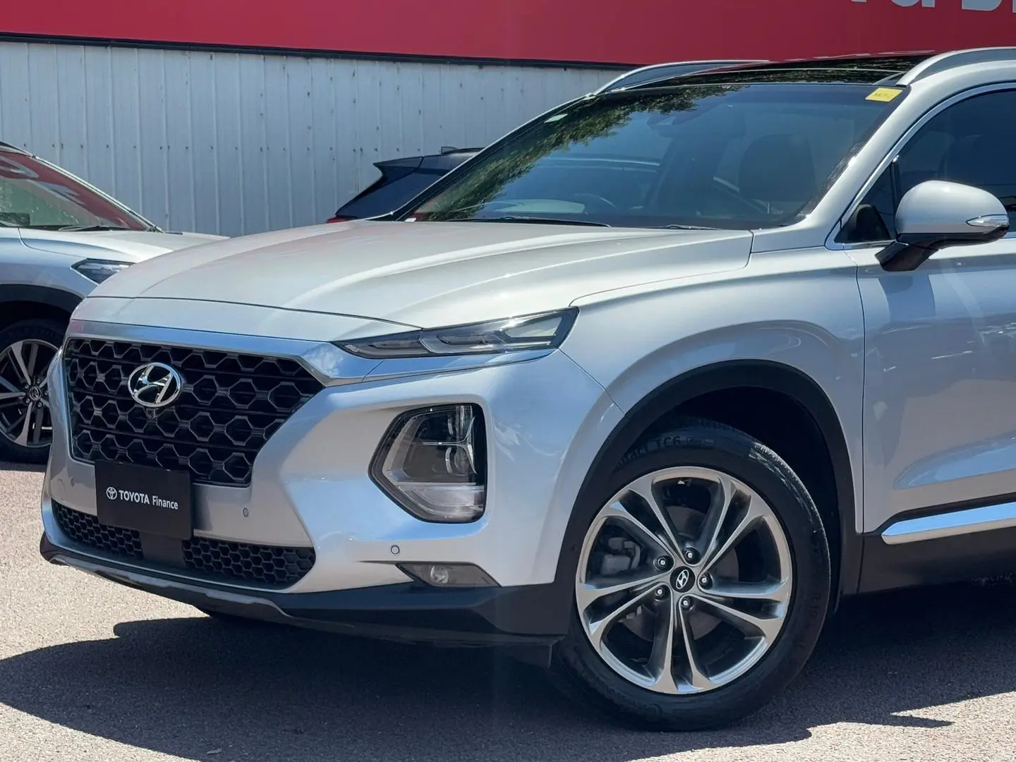 2019 Hyundai Santa Fe Gallery Image 11