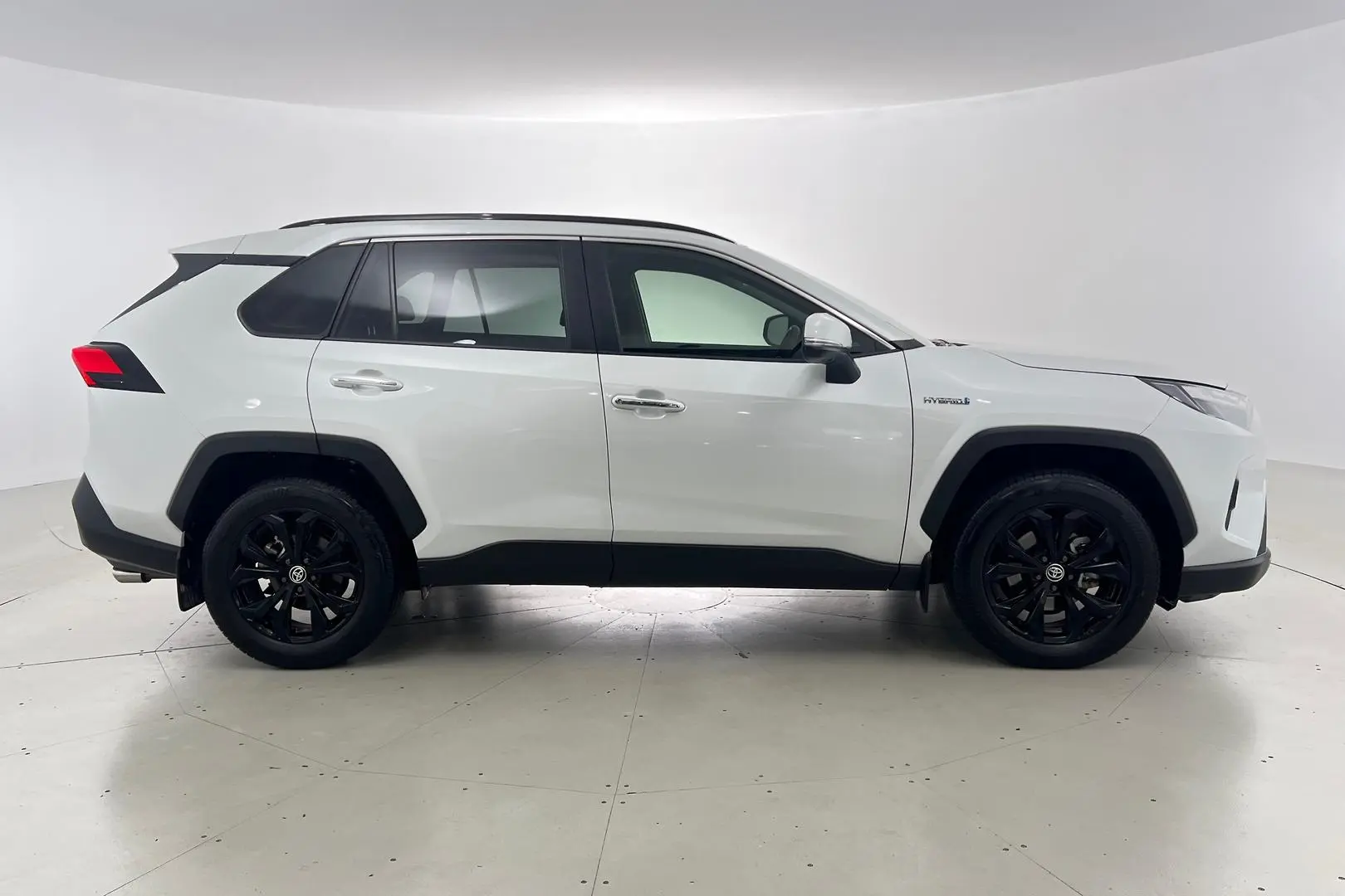 2023 Toyota RAV4 Gallery Image 3