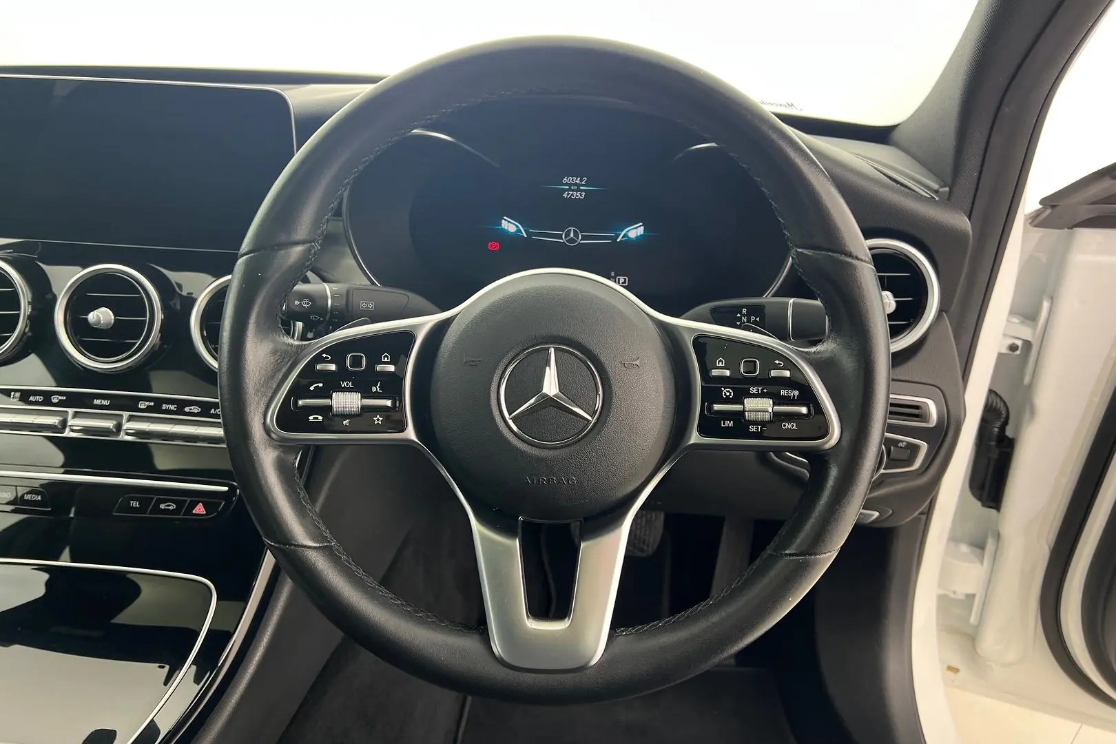 2020 Mercedes-Benz C-Class Gallery Image 13