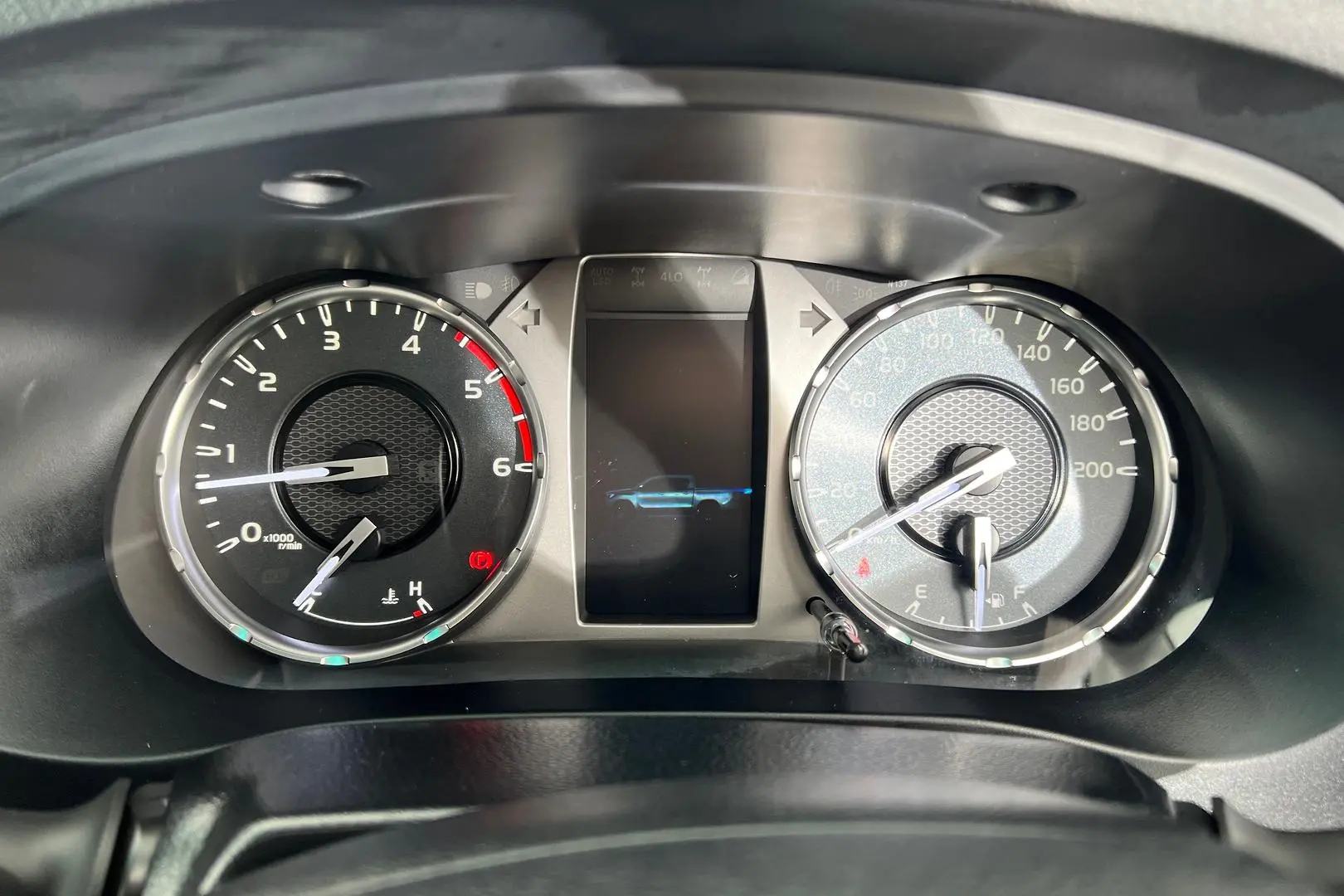 2024 Toyota Hilux Gallery Image 18