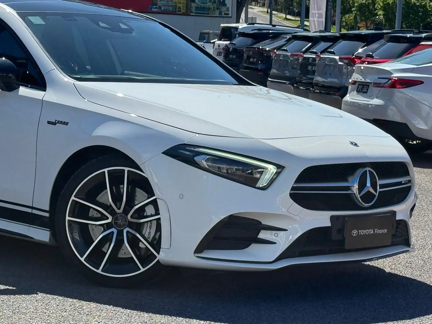2021 Mercedes-Benz A-Class Gallery Image 2