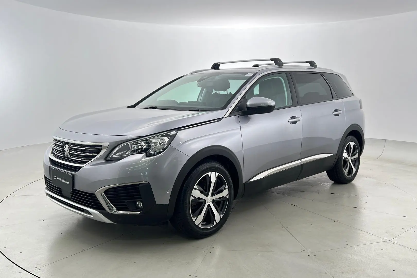 2018 Peugeot 5008 Gallery Image 9