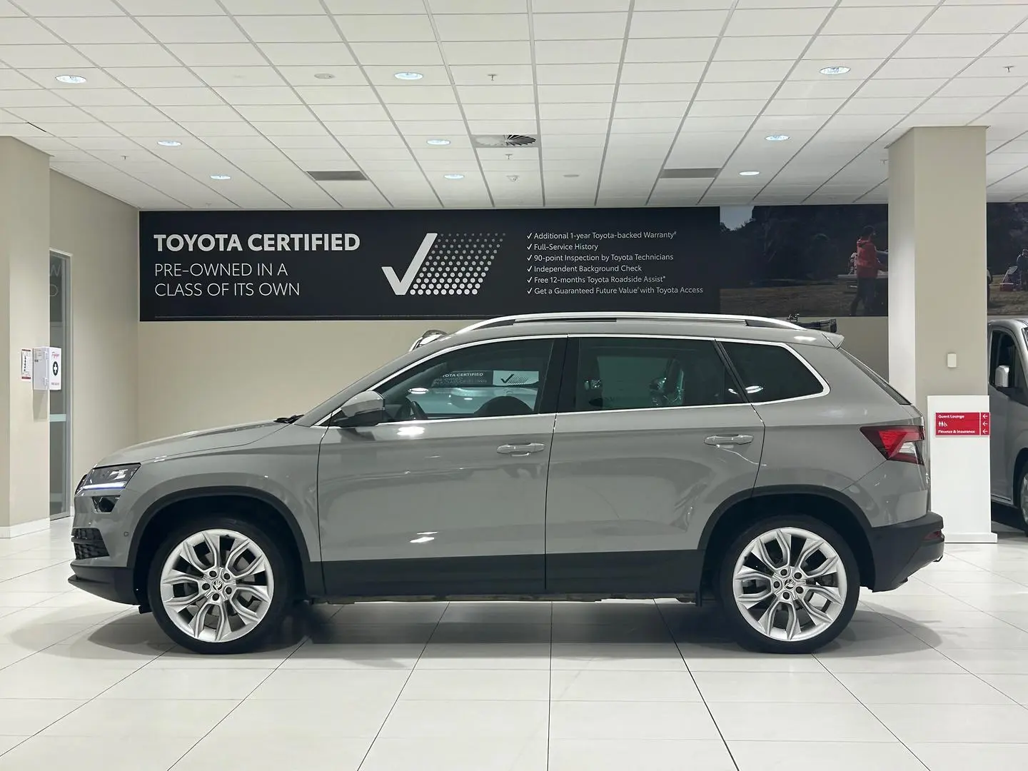 2021 SKODA Karoq Gallery Image 6
