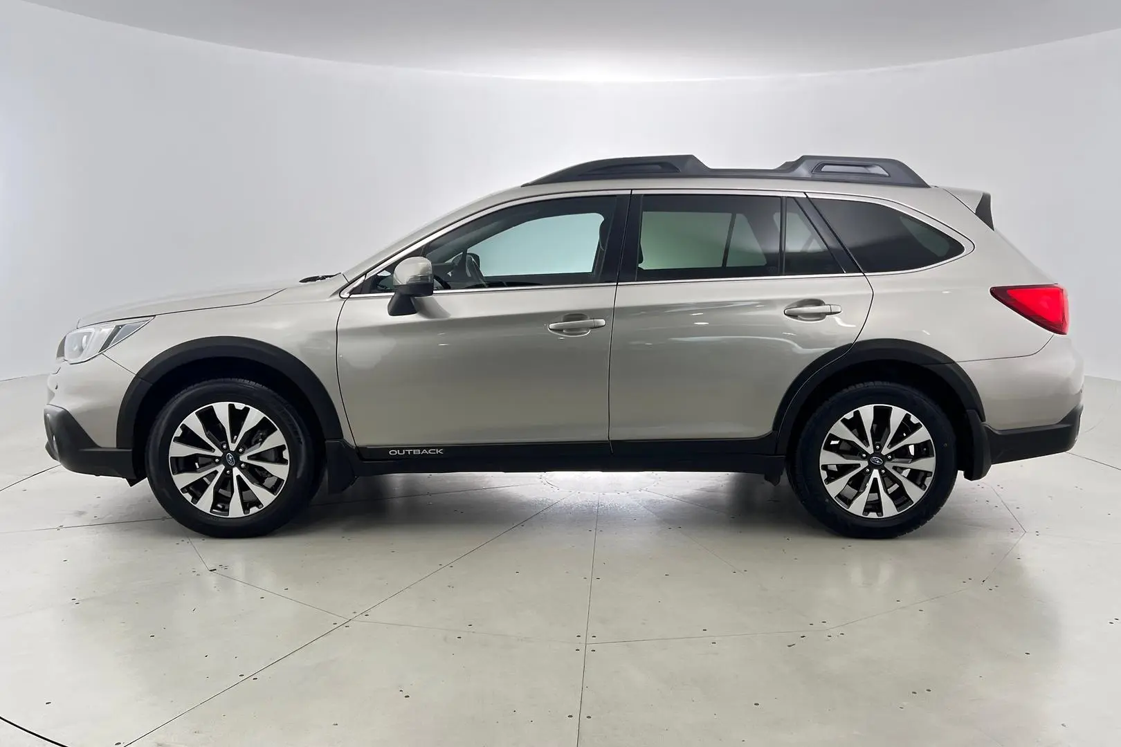 2015 Subaru Outback Gallery Image 8