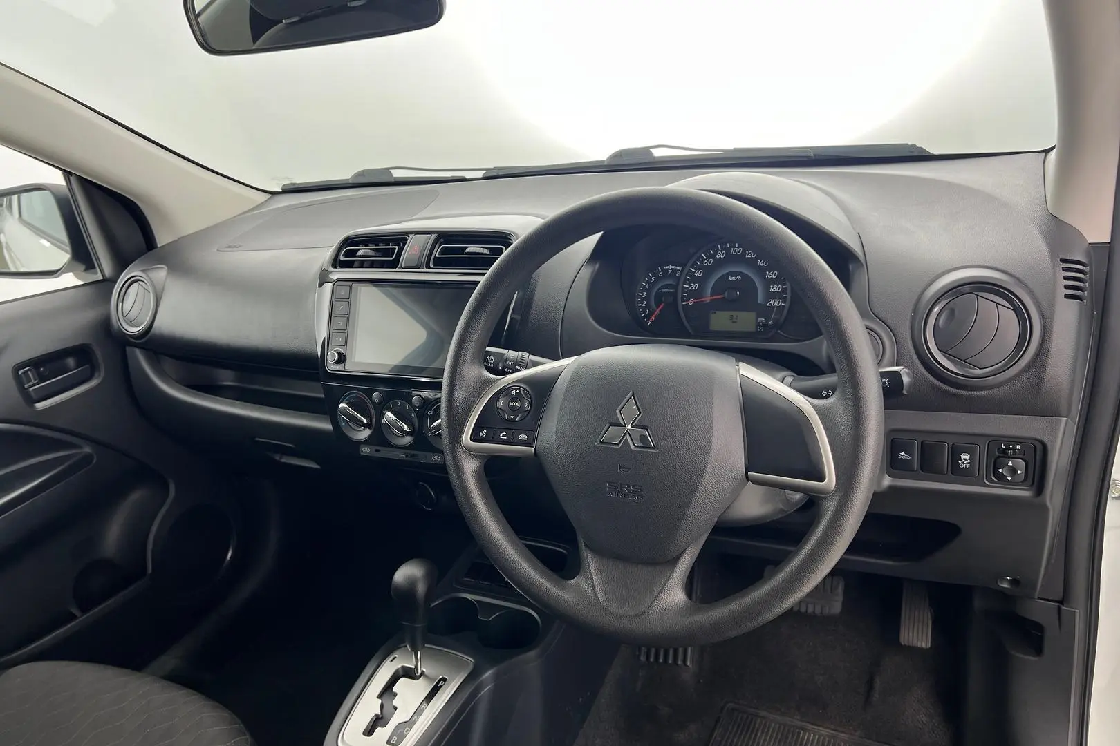 2020 Mitsubishi Mirage Gallery Image 14