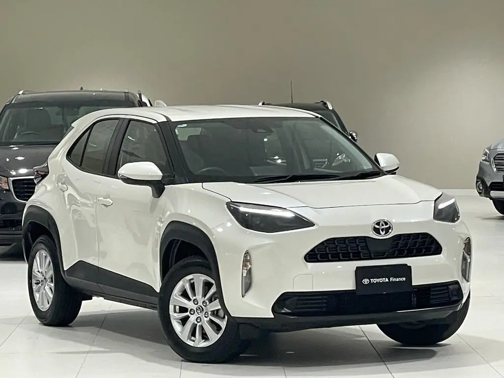 2023 Toyota Yaris Cross Gallery Image 1