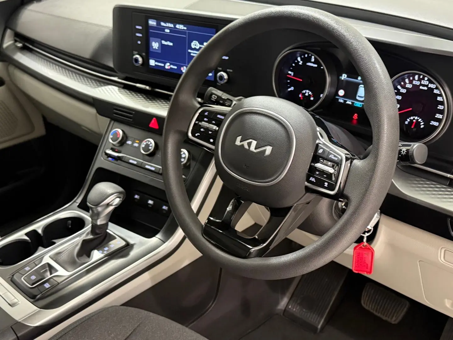 2022 Kia Carnival Gallery Image 13