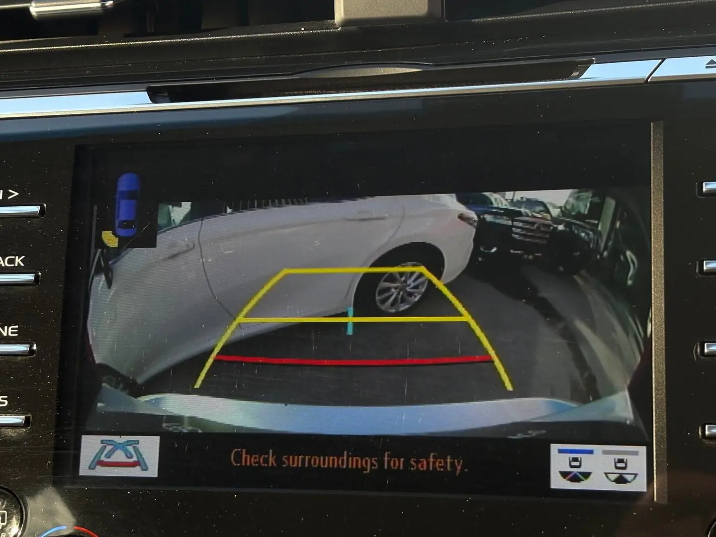 2019 Toyota Camry Gallery Image 15