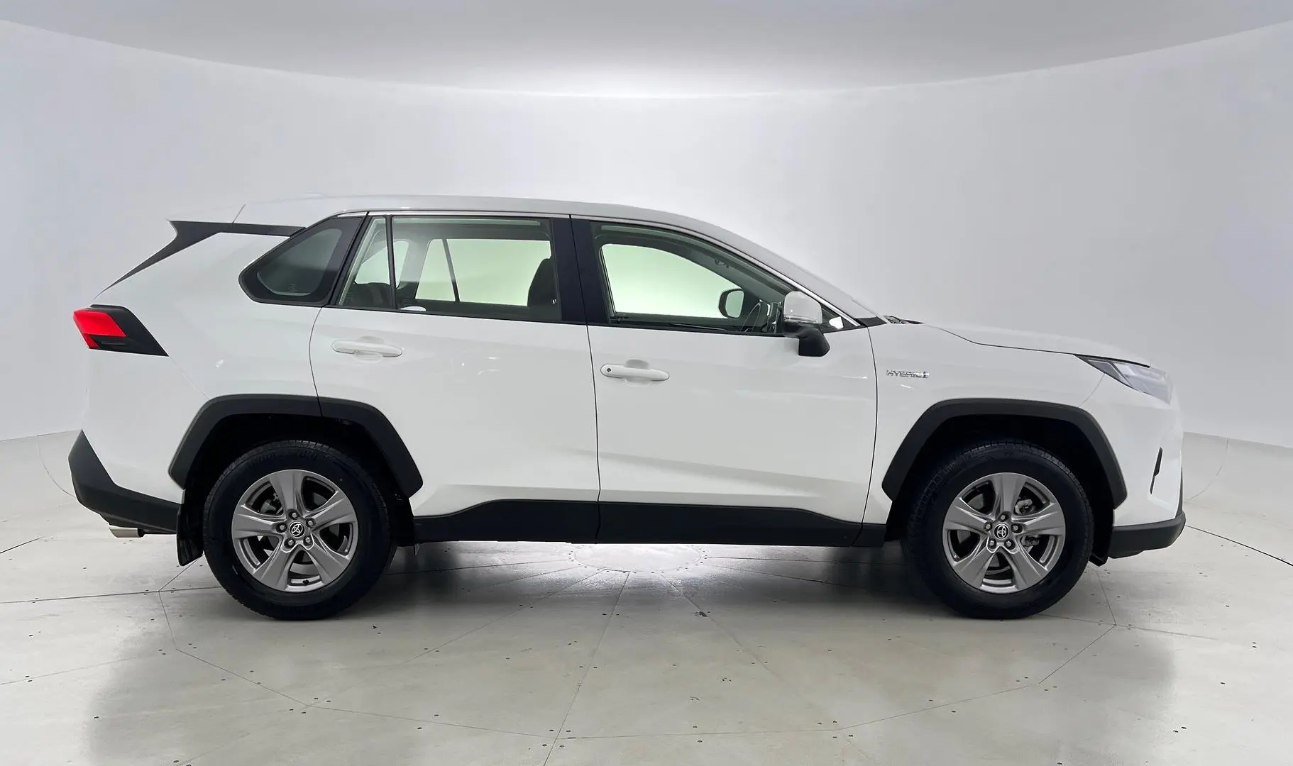 2024 Toyota RAV4 Gallery Image 2