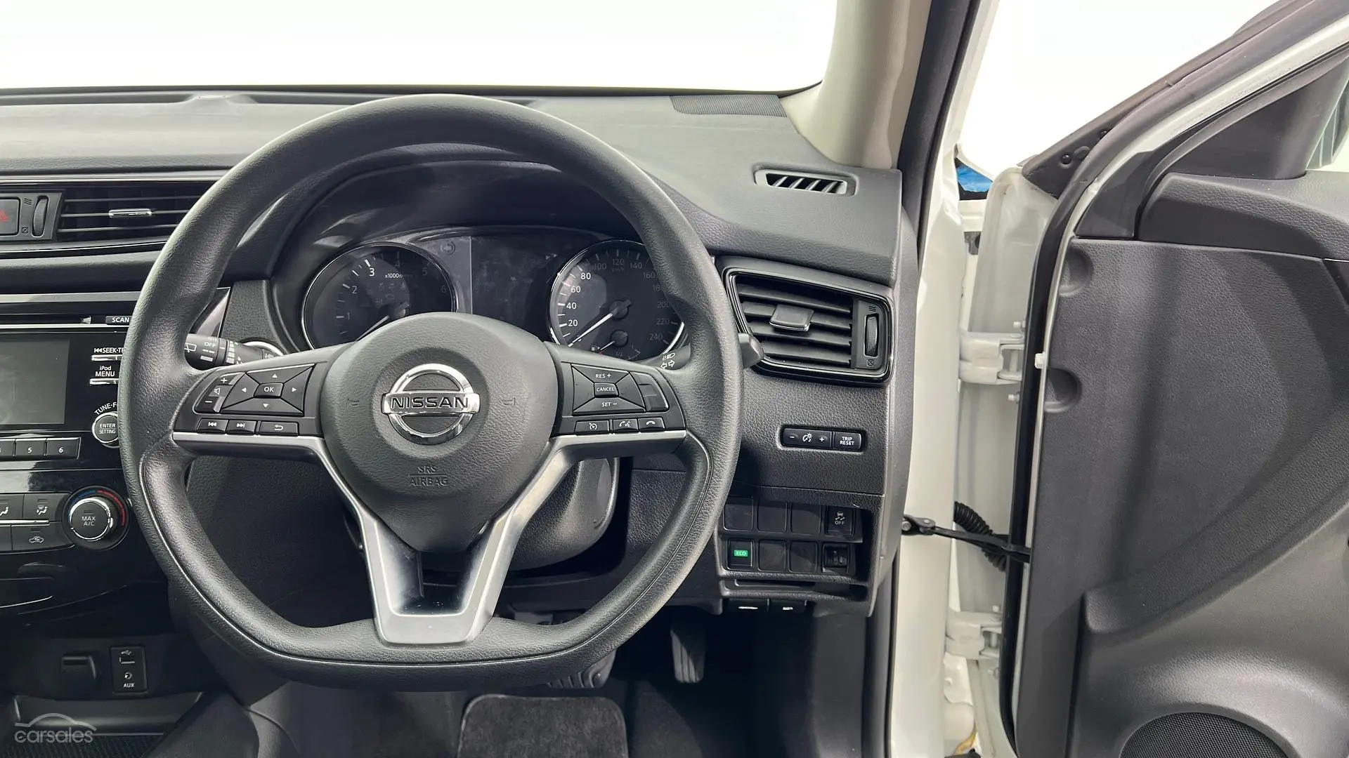 2019 Nissan X-TRAIL Image 18