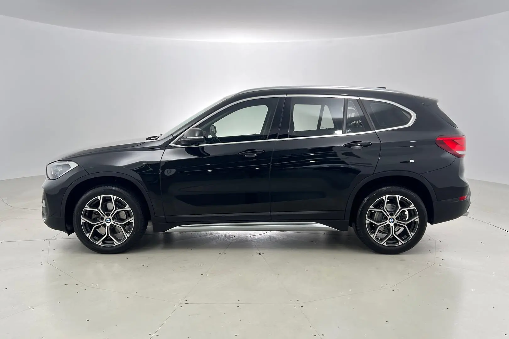2021 BMW X1 Gallery Image 7