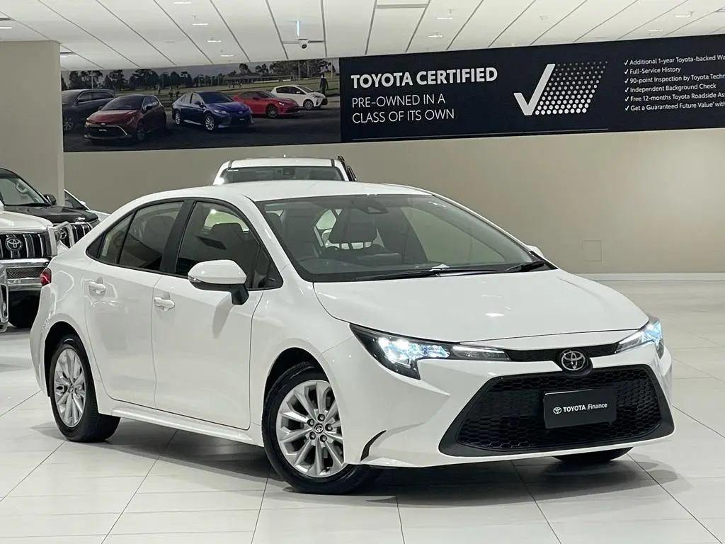 2021 Toyota Corolla Gallery Image 1
