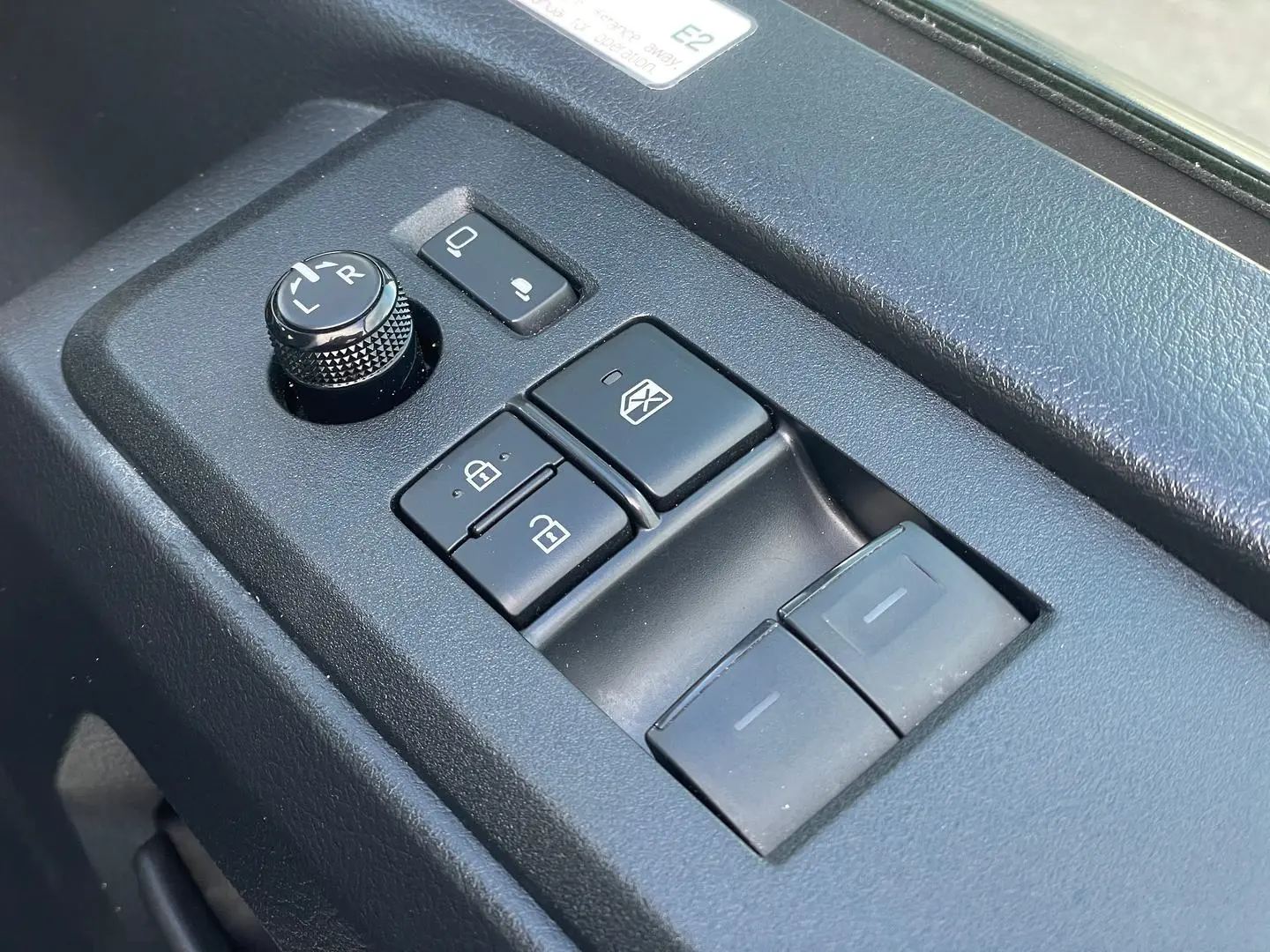 2019 Toyota Hiace Gallery Image 12