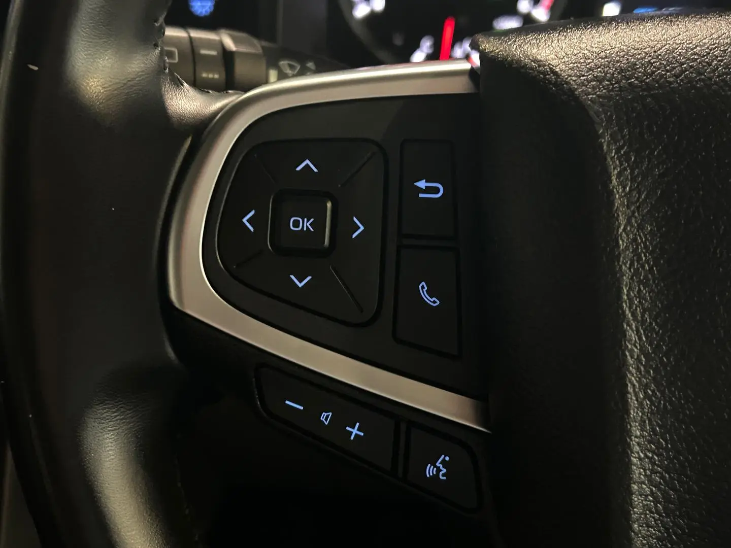 2019 Toyota Hiace Gallery Image 24