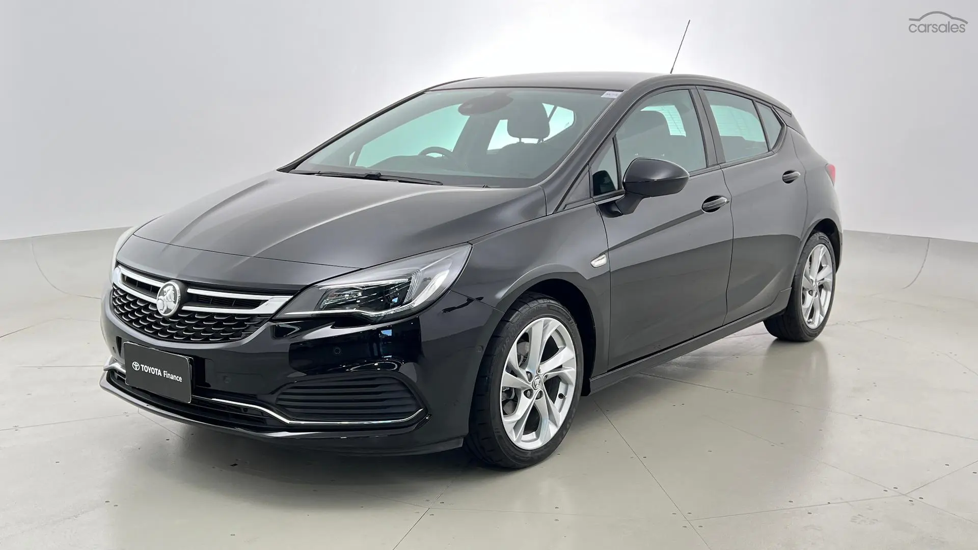 2017 Holden Astra Image 8