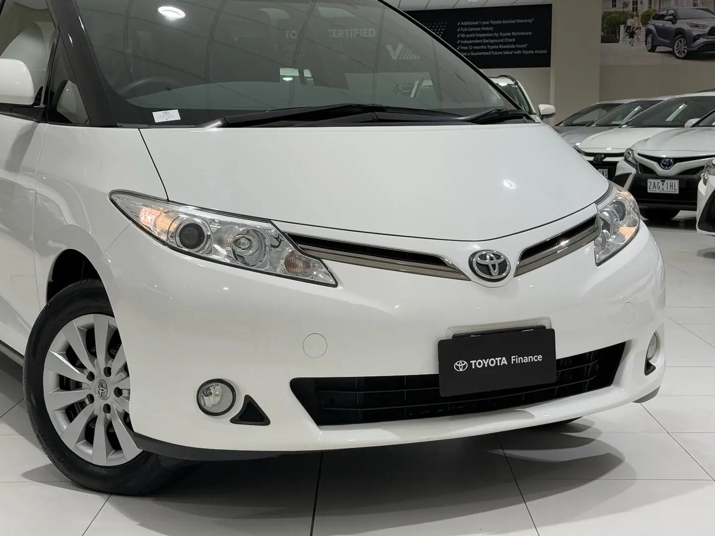 2018 Toyota Tarago Gallery Image 3