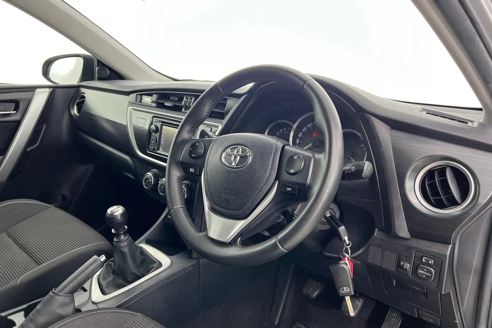 2013 Toyota Corolla Gallery Image 2