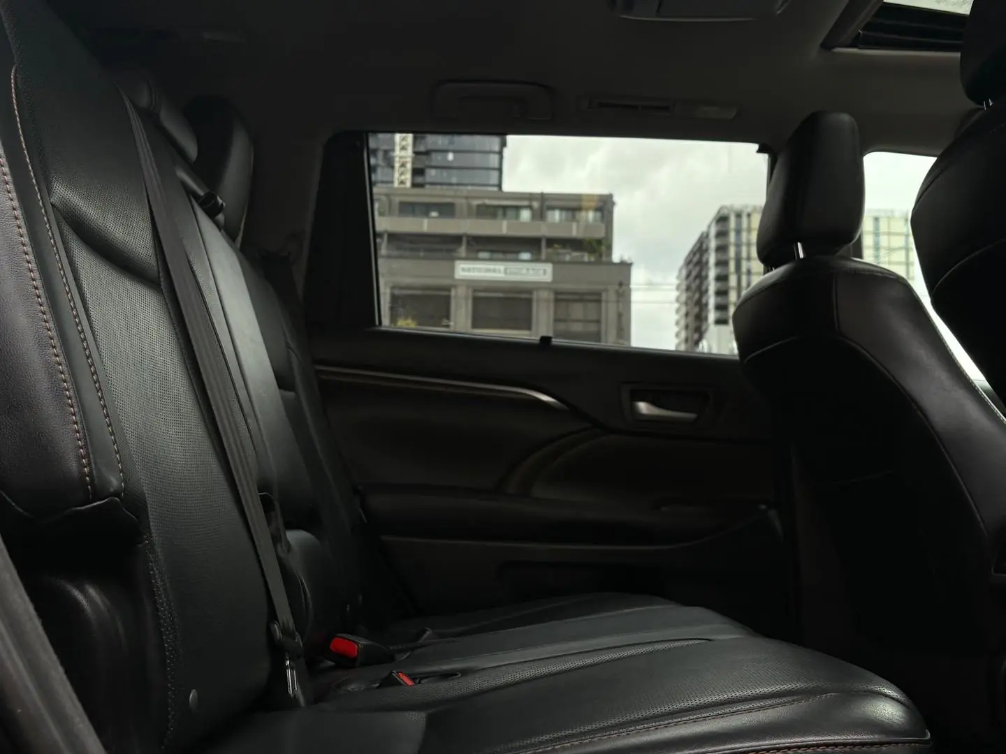 2015 Toyota Kluger Gallery Image 14