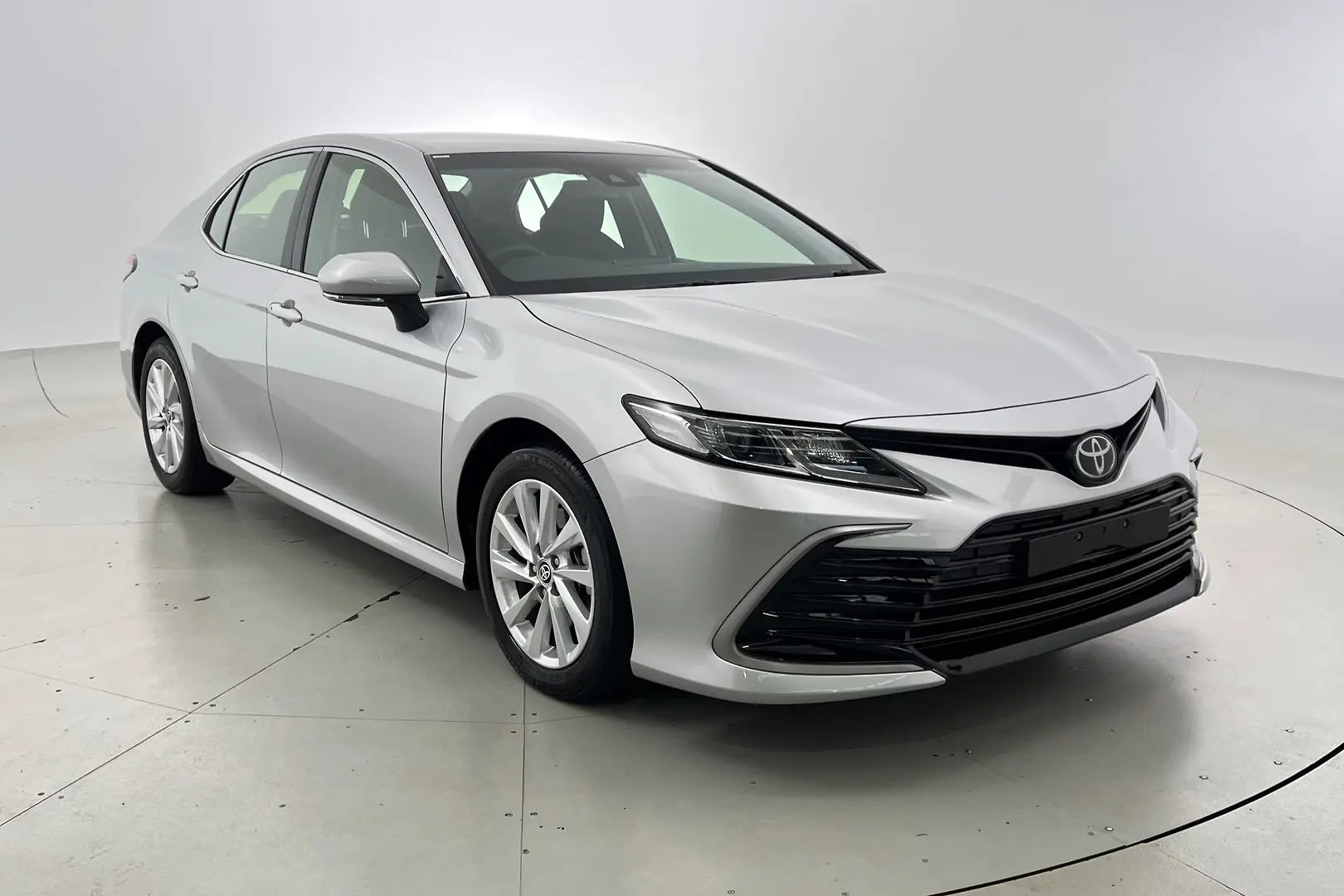 2024 Toyota Camry Gallery Image 1