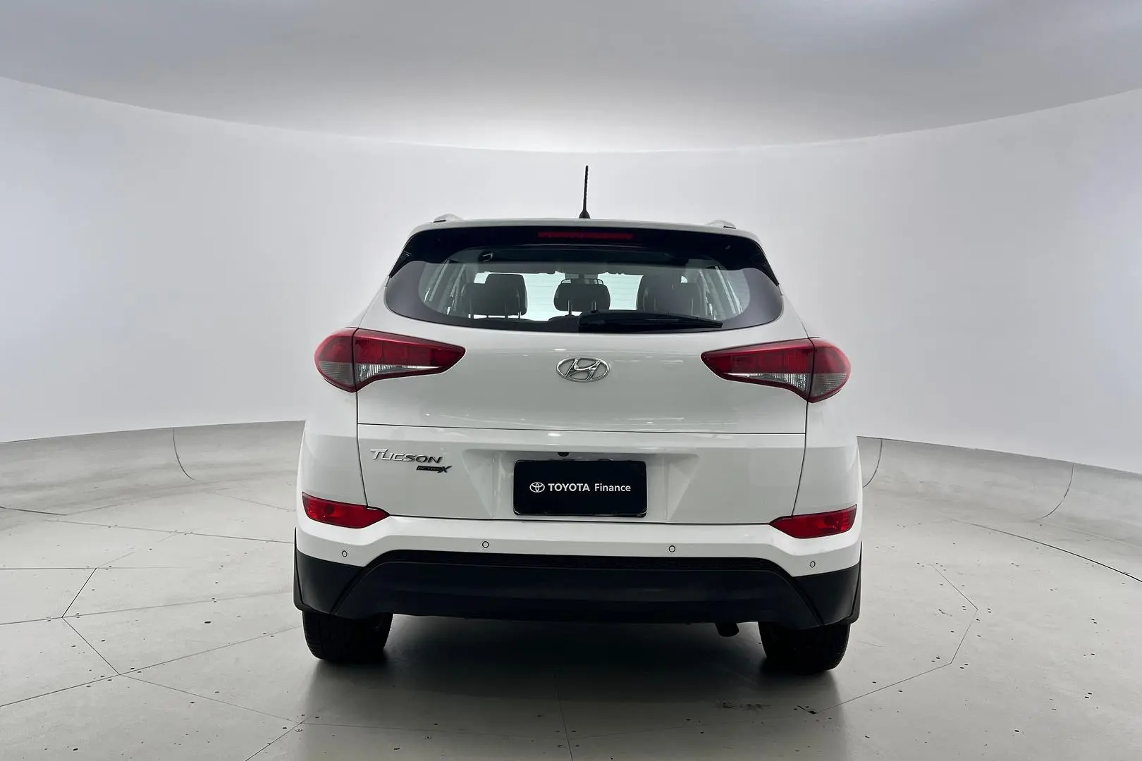 2017 Hyundai Tucson Gallery Image 3