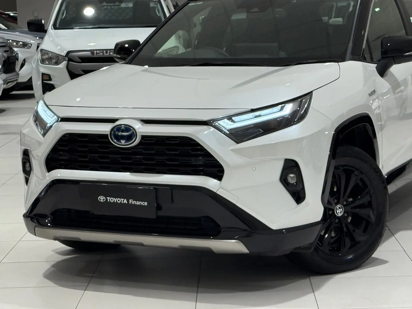 2024 Toyota RAV4 Gallery Image 7