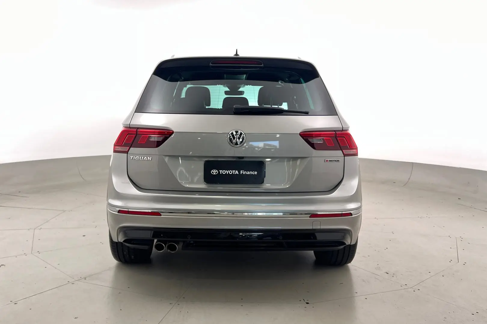 2019 Volkswagen Tiguan Gallery Image 3