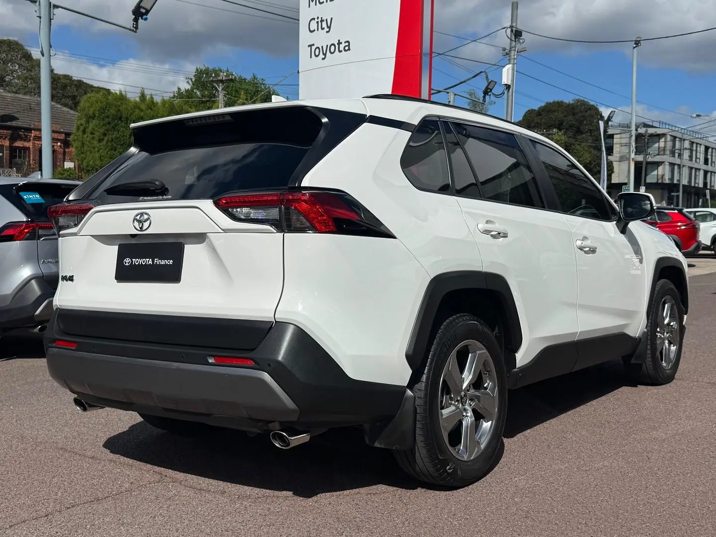 2021 Toyota RAV4 Gallery Image 4
