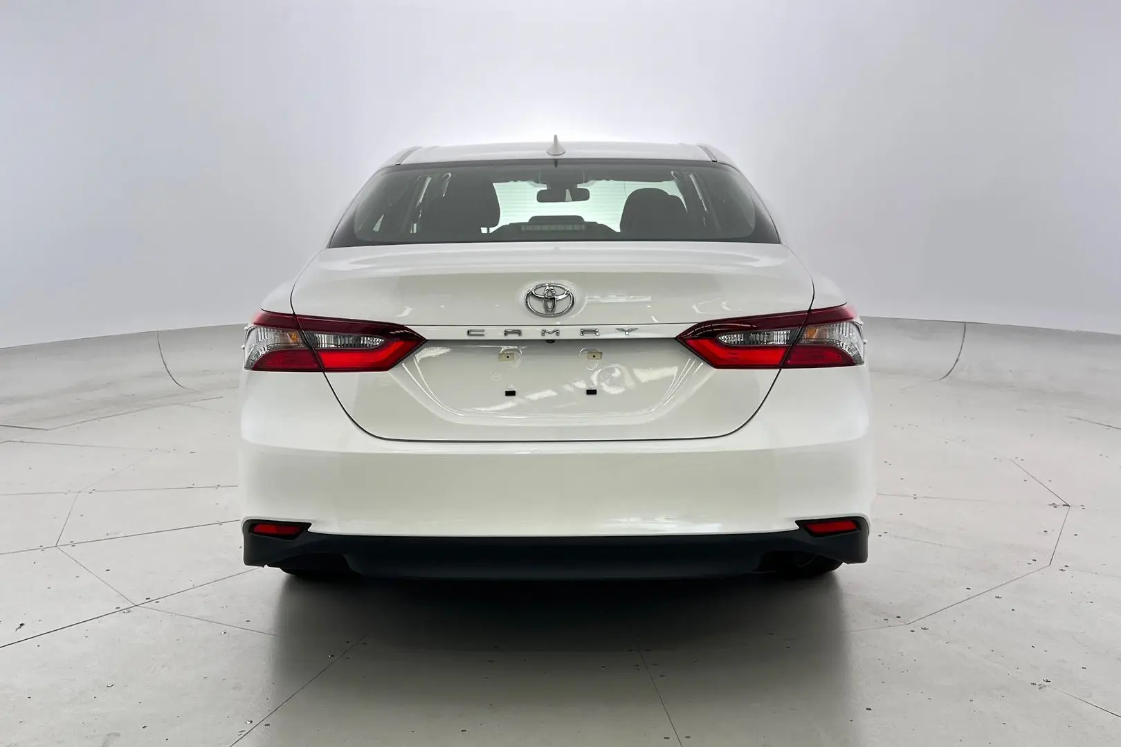 2024 Toyota Camry Gallery Image 3