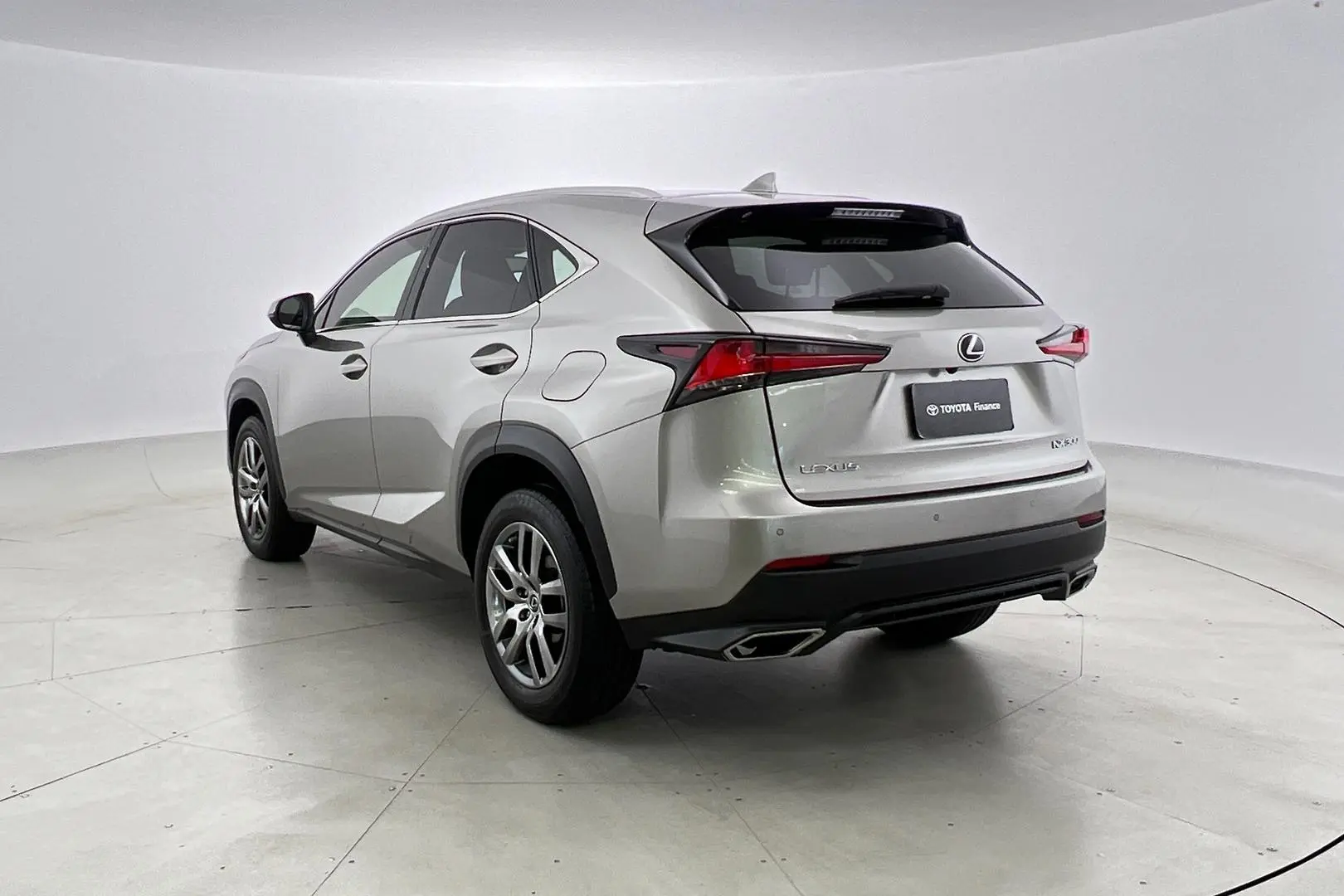 2021 Lexus Nx Gallery Image 2