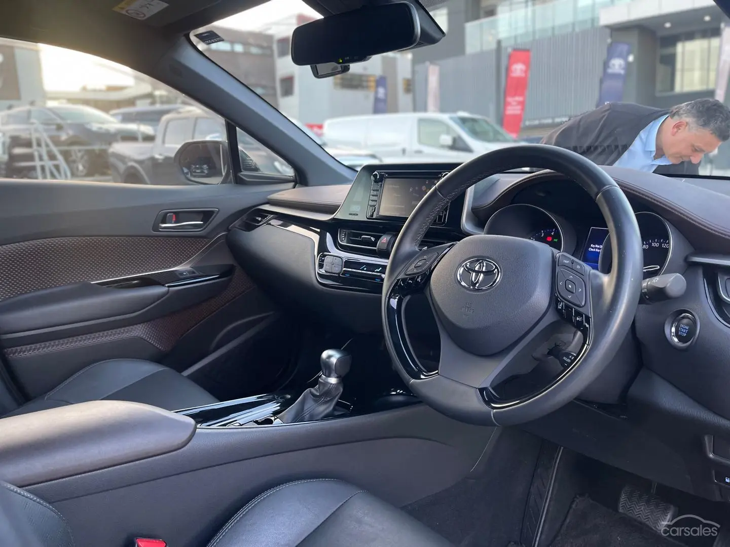 2019 Toyota C-HR Image 10