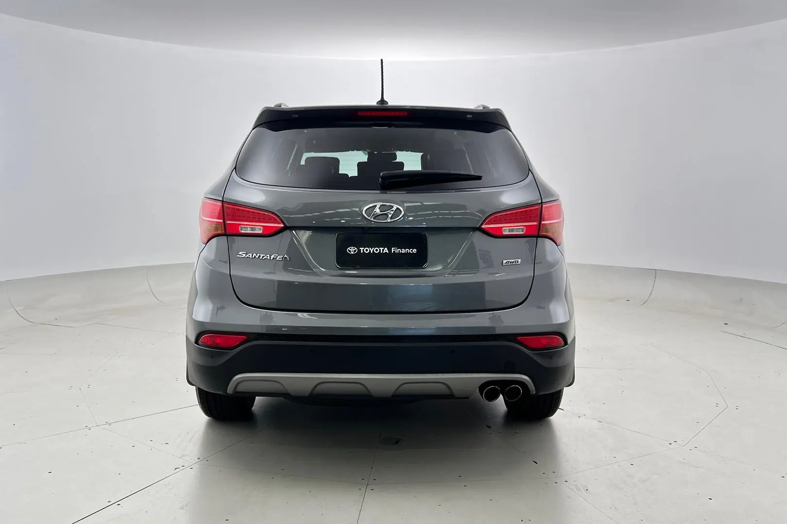 2013 Hyundai Santa Fe Gallery Image 3