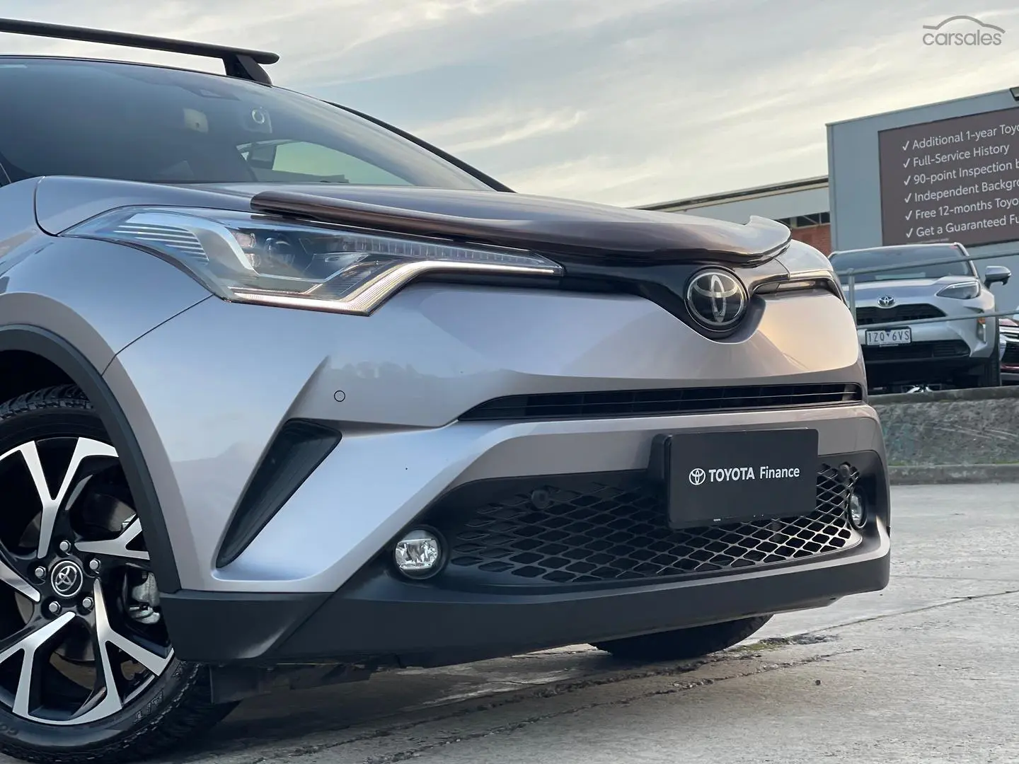 2019 Toyota C-HR Image 3