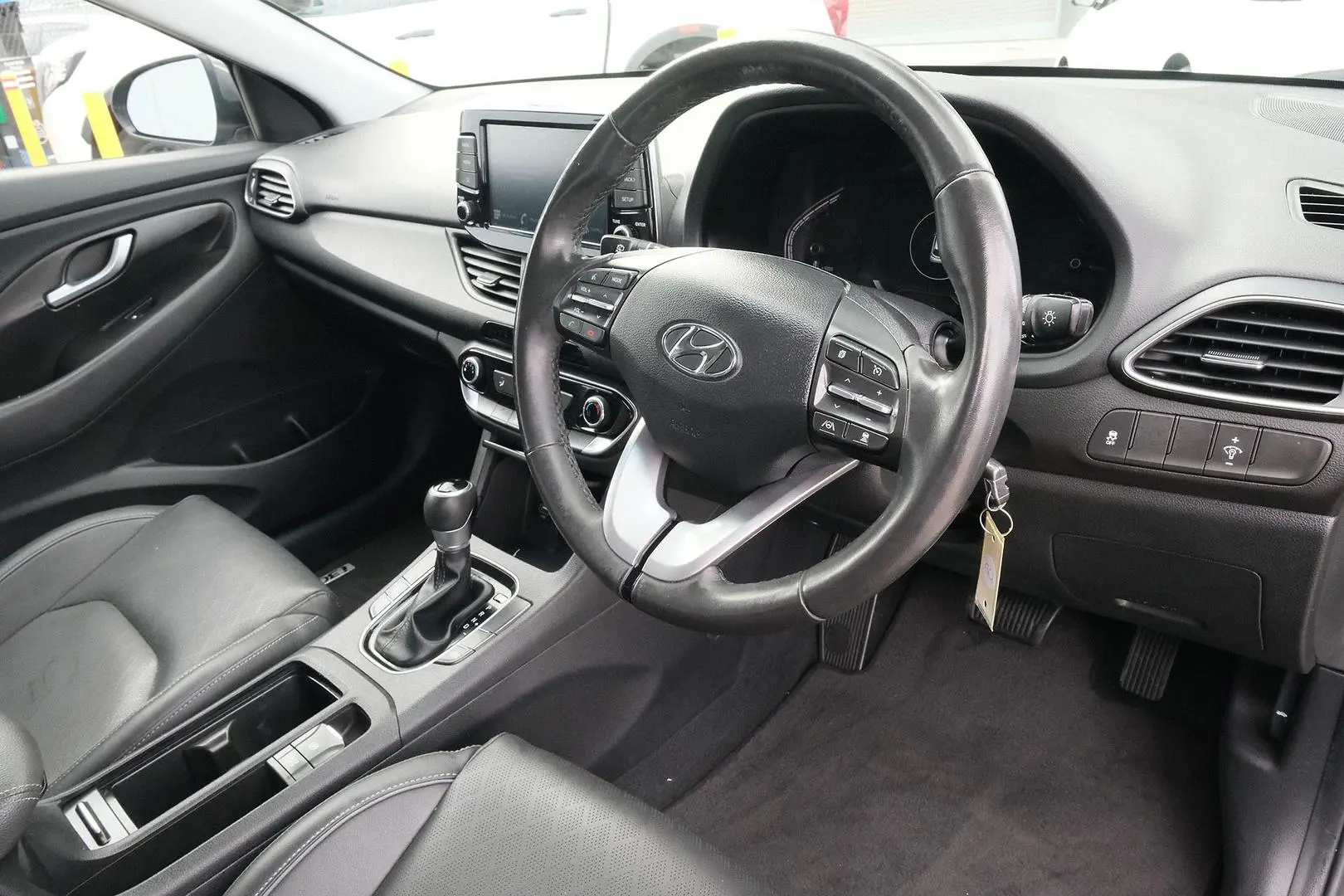 2021 Hyundai i30 Gallery Image 7