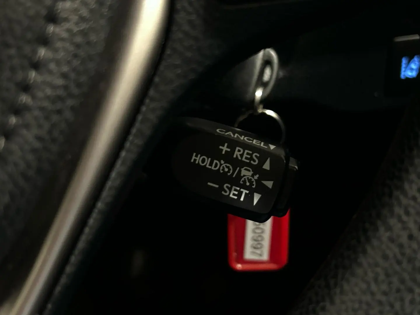 2017 Toyota RAV4 Gallery Image 19
