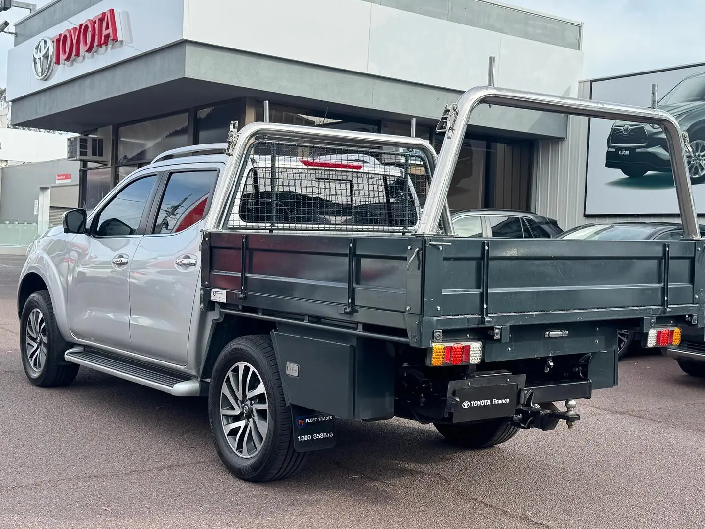 2020 Nissan Navara Gallery Image 7