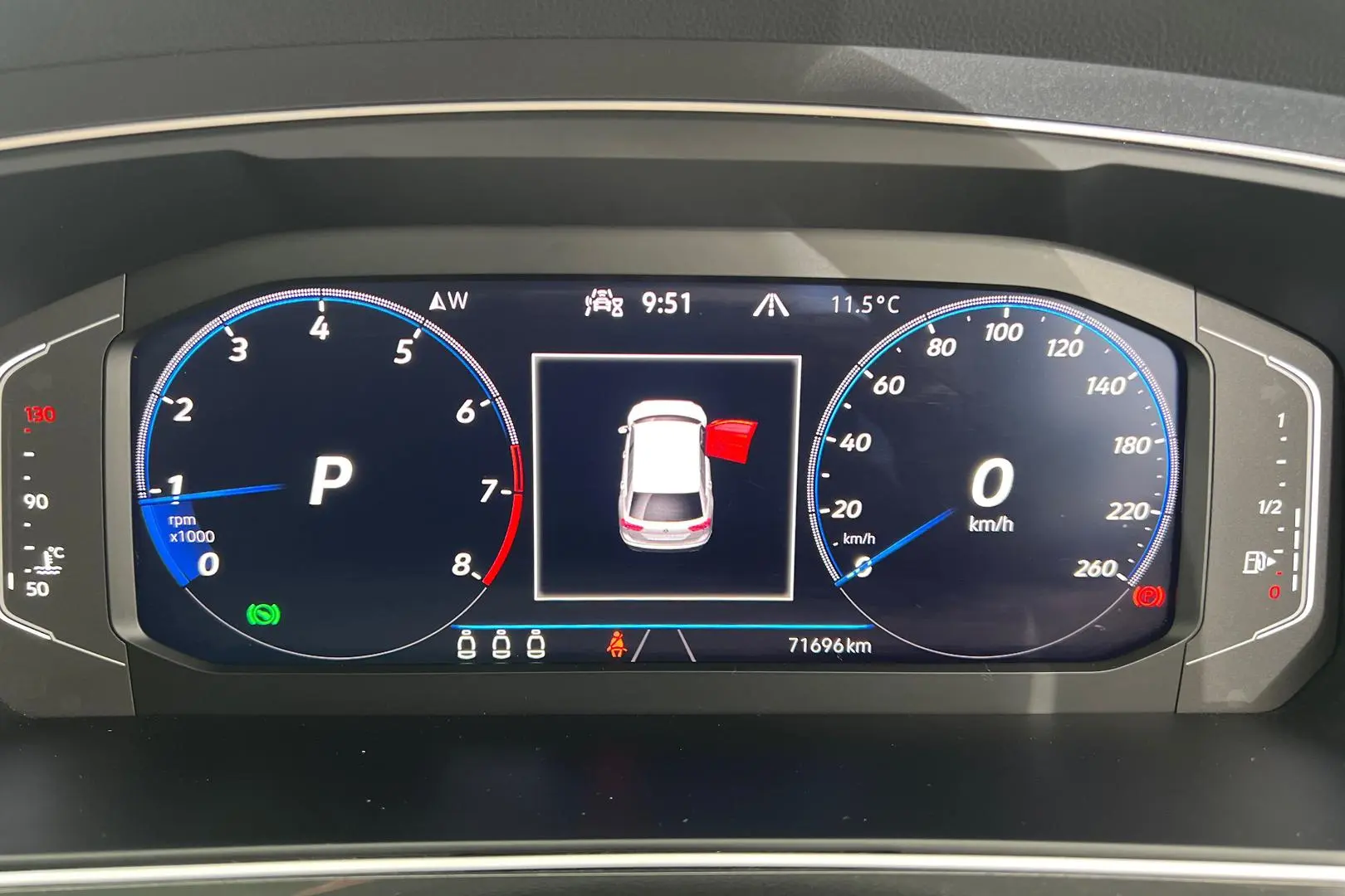 2021 Volkswagen Tiguan Gallery Image 16