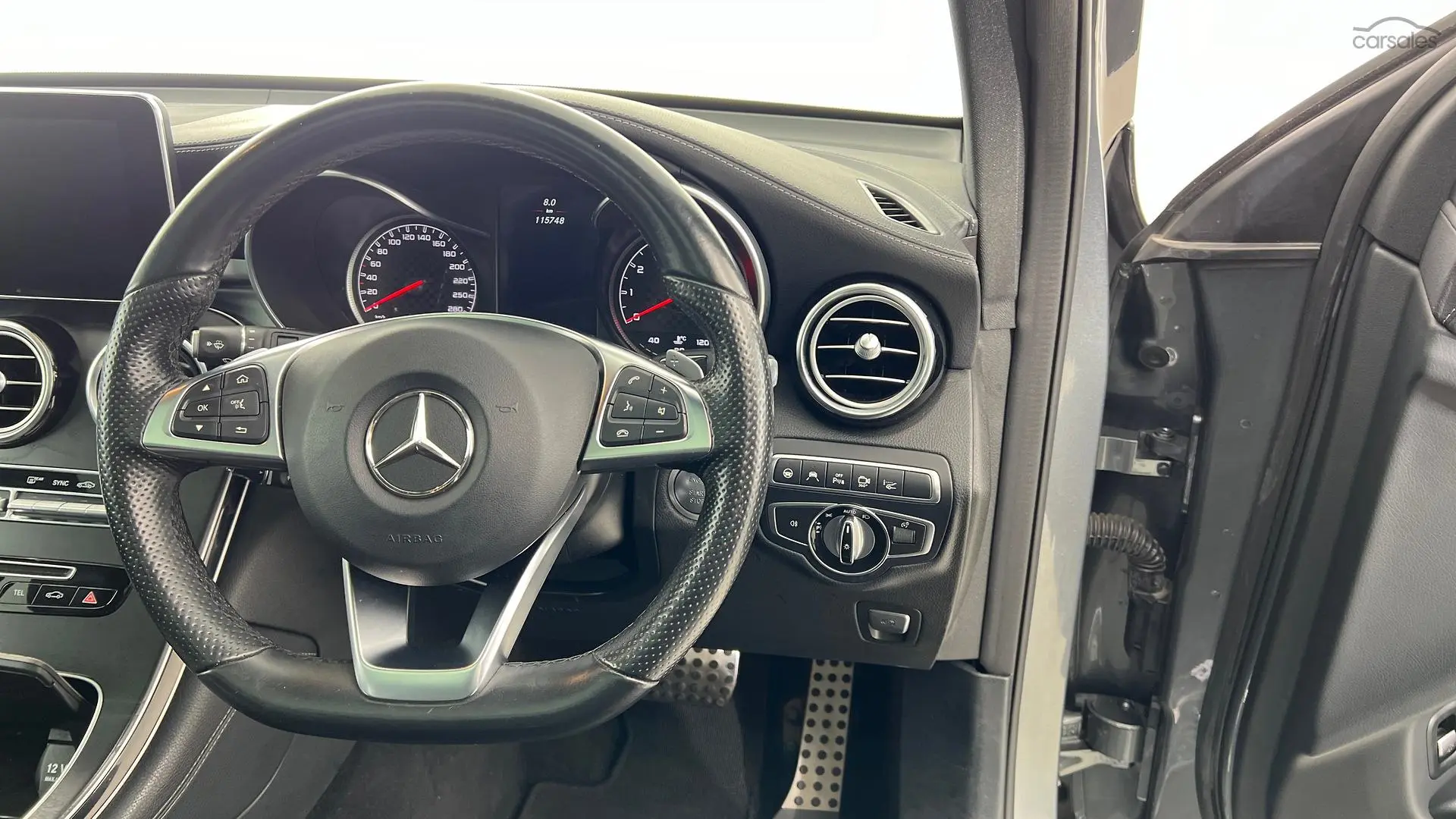 2016 Mercedes-Benz GLC-Class Image 19