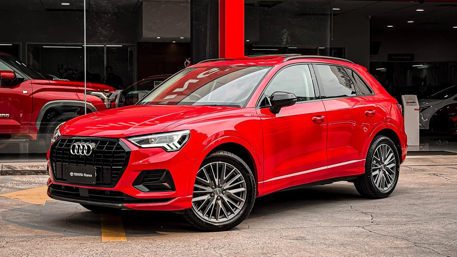 2020 Audi Q3 Gallery Image 11