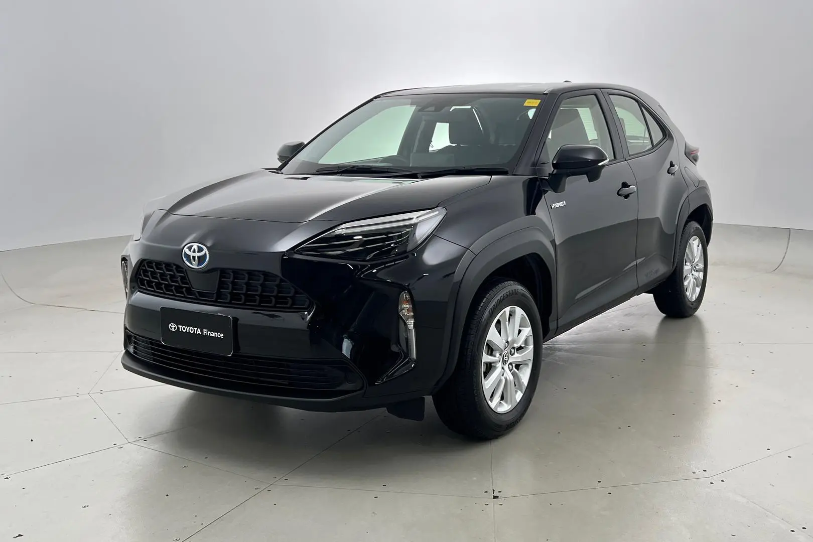 2024 Toyota Yaris Cross Gallery Image 9
