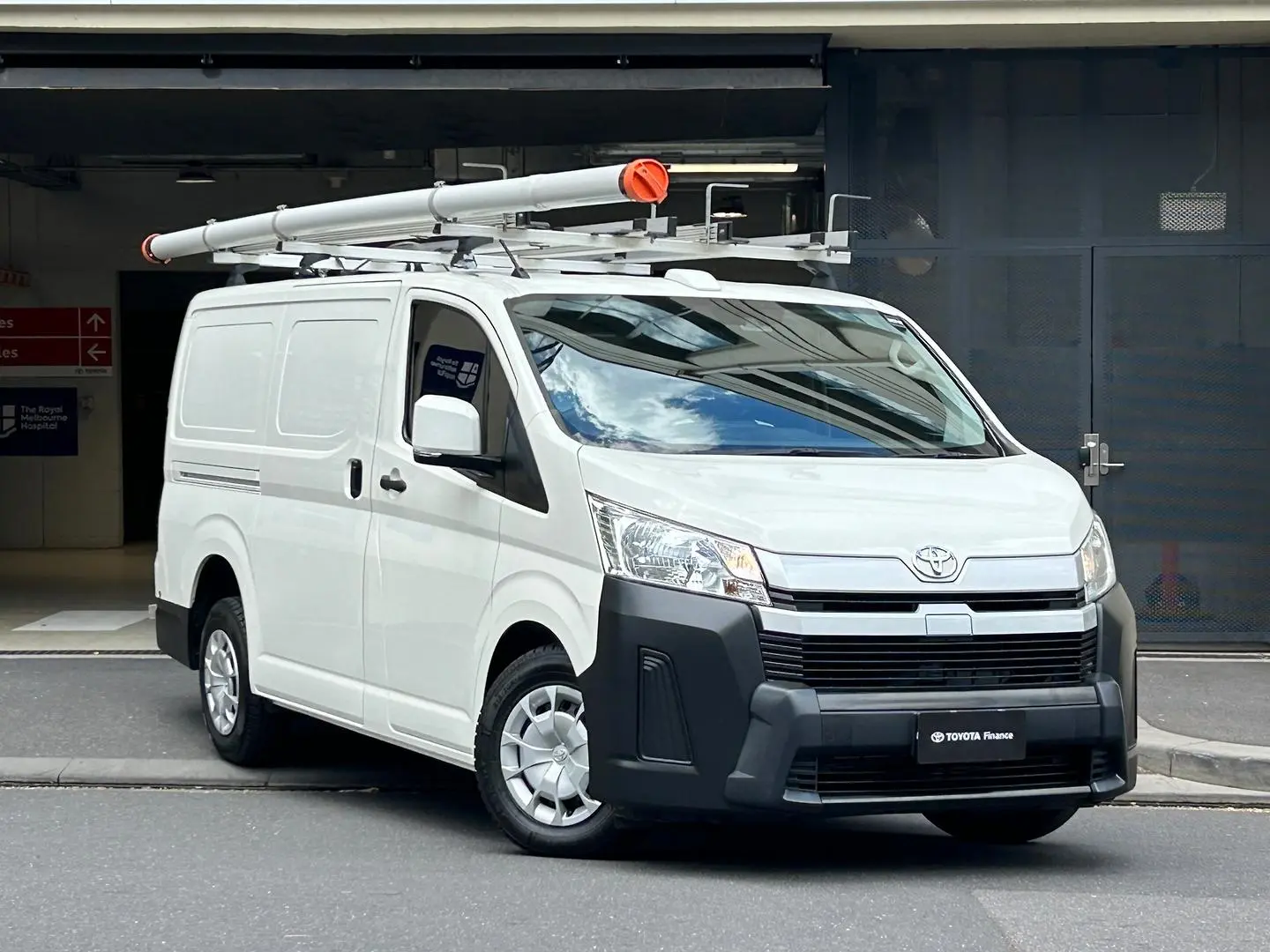 2022 Toyota Hiace Gallery Image 2