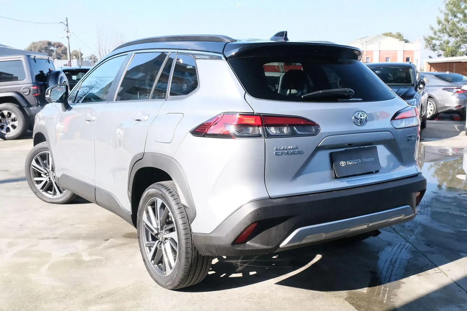 2024 Toyota Corolla Cross Gallery Image 2
