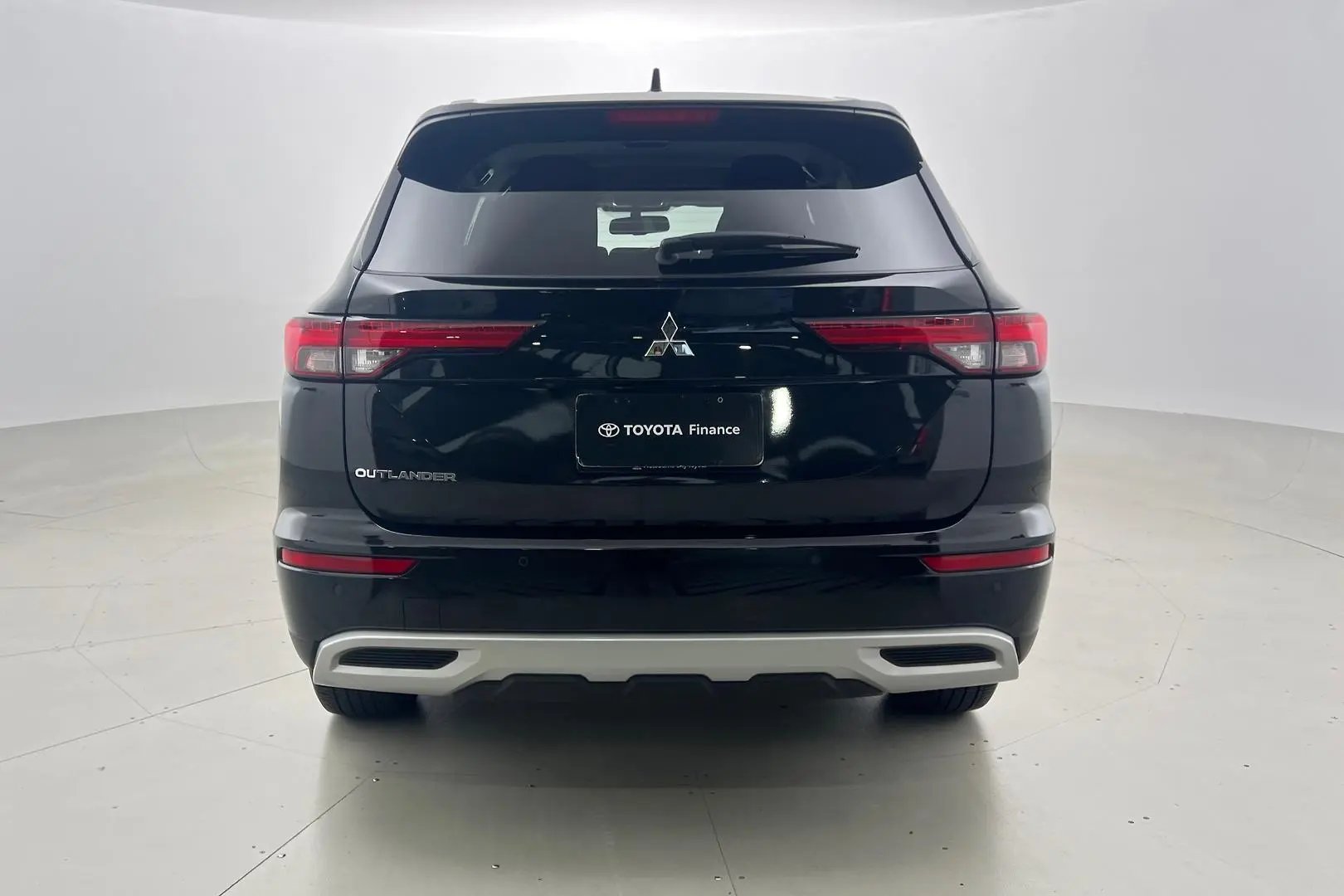 2022 Mitsubishi Outlander Gallery Image 6