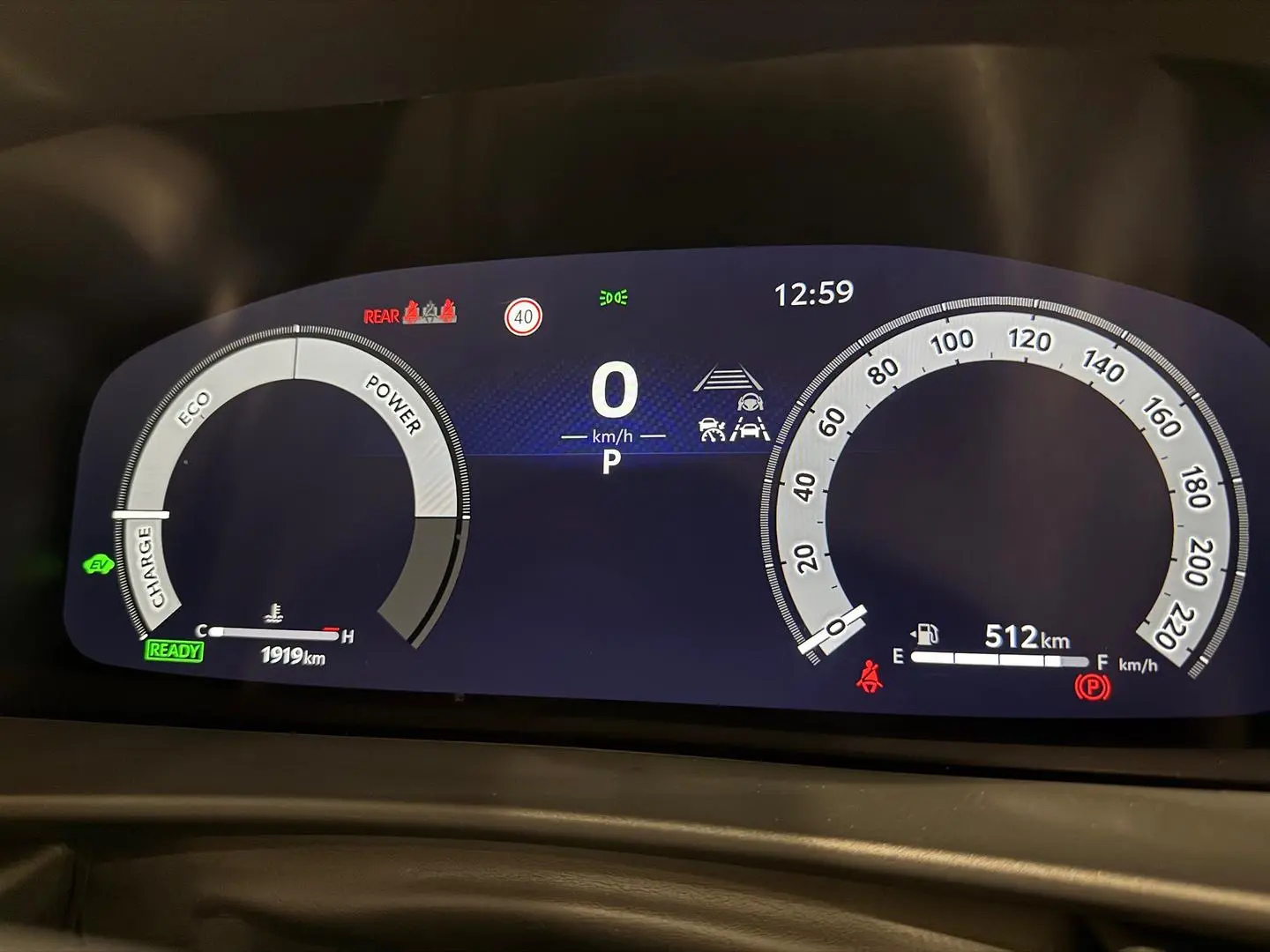 2024 Toyota C-HR Gallery Image 25