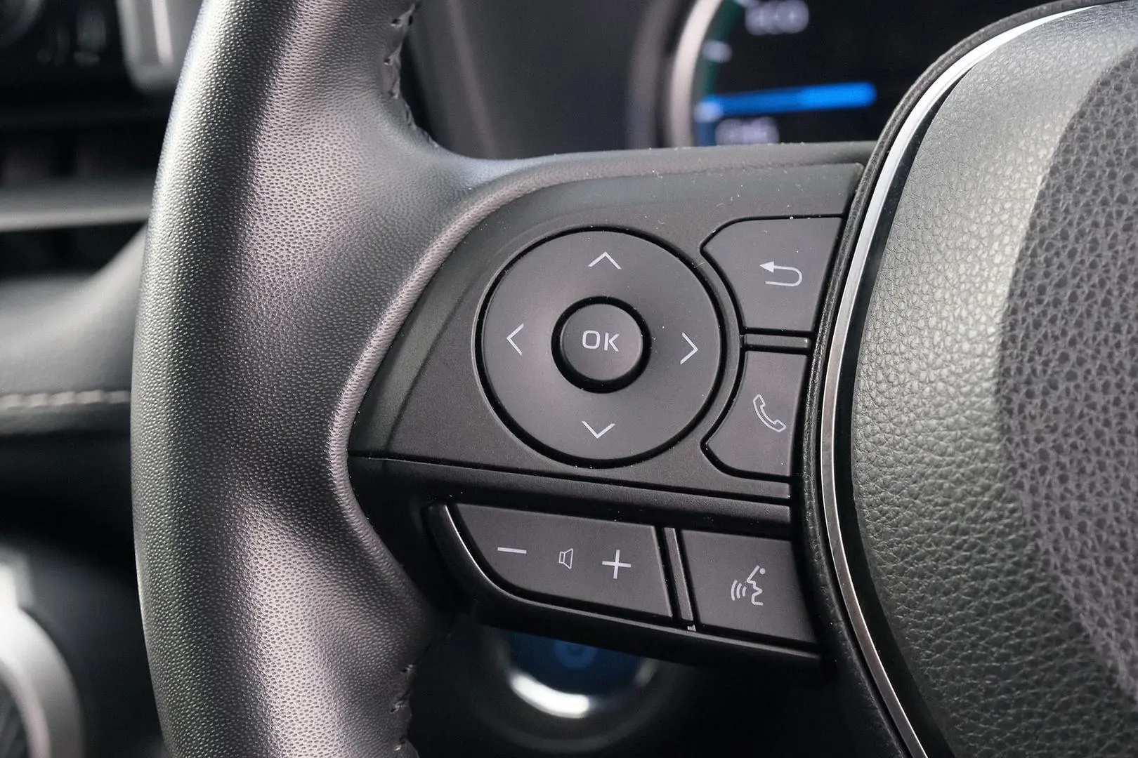 2021 Toyota RAV4 Gallery Image 15