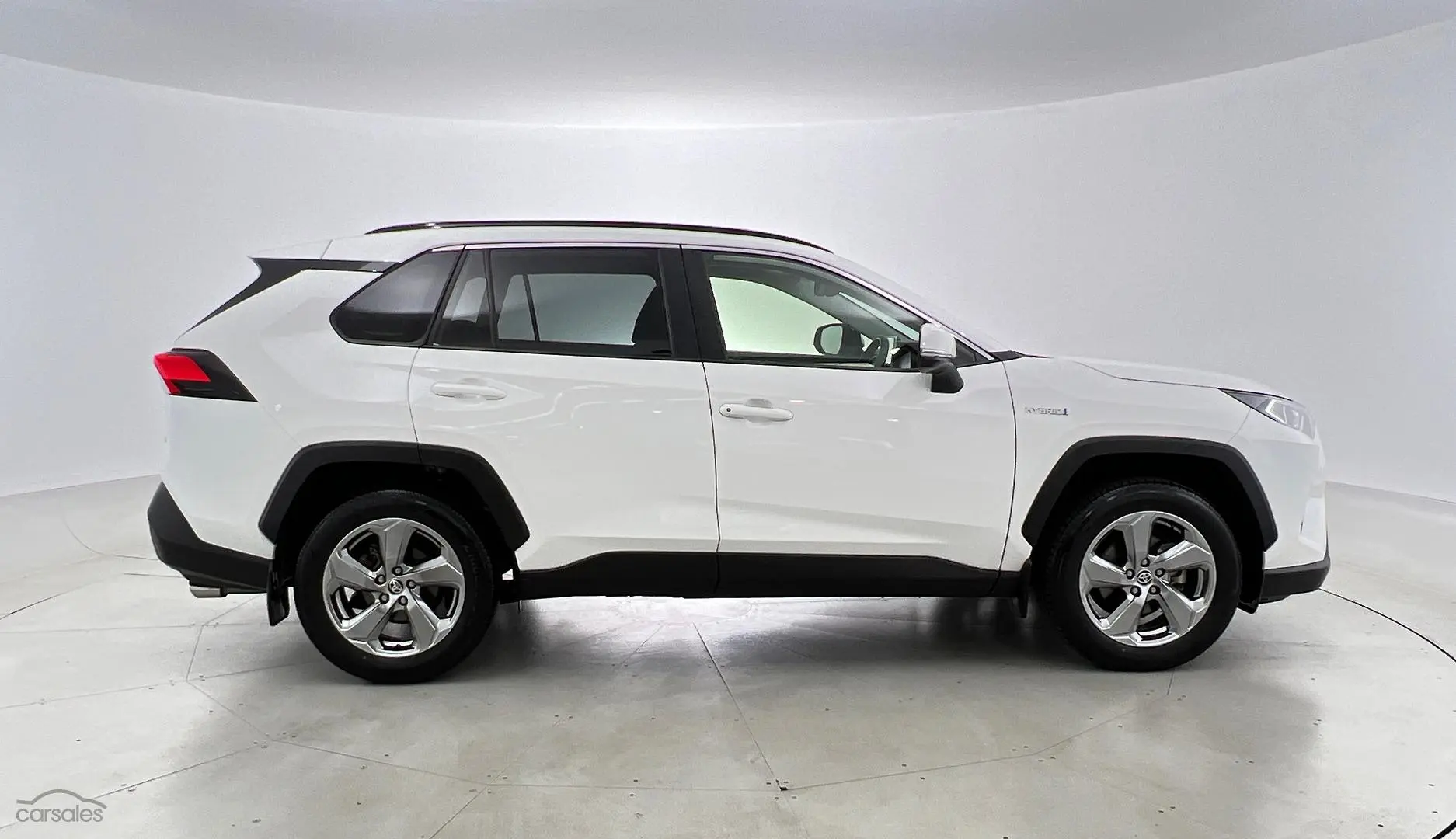 2021 Toyota RAV4 Image 2