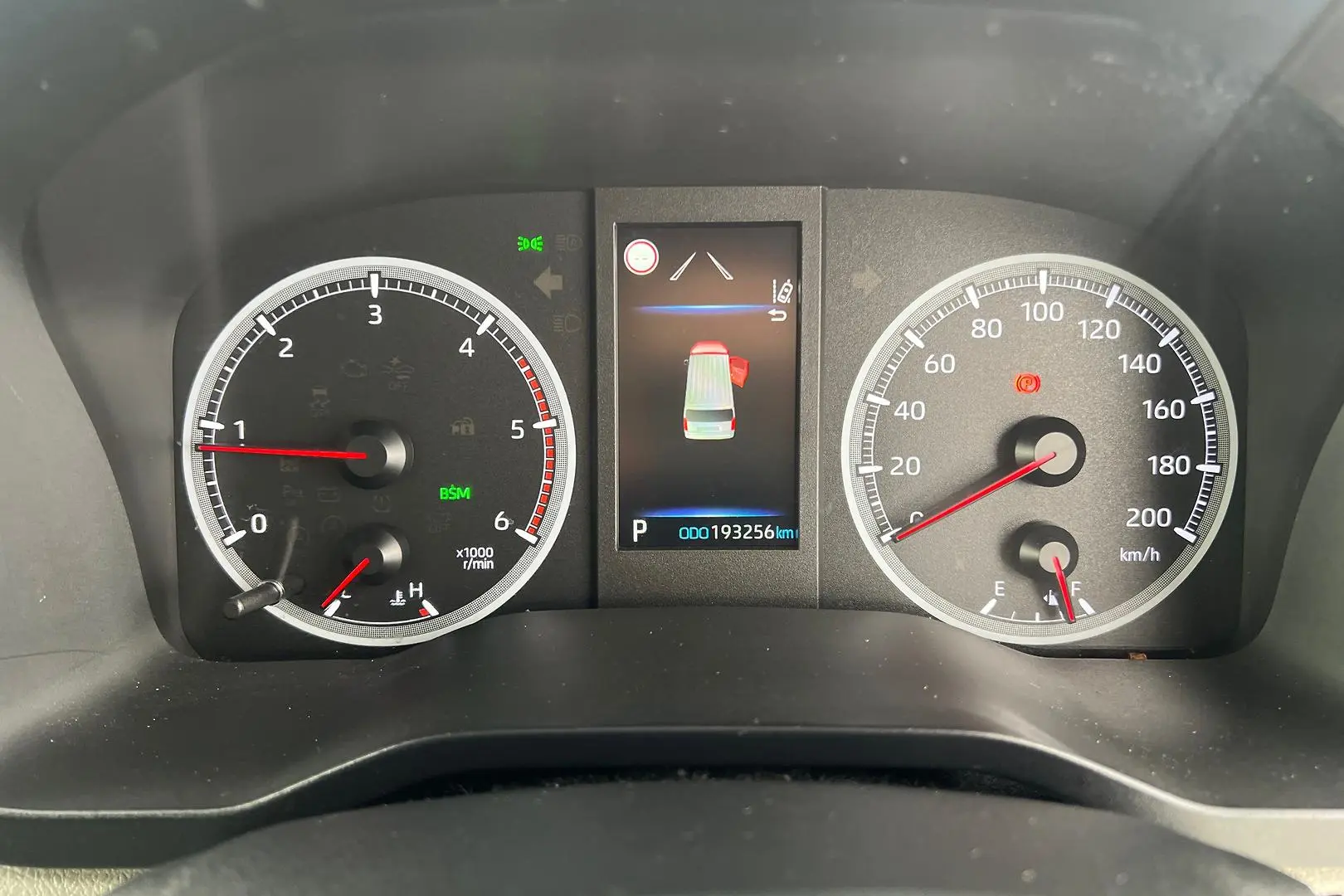 2019 Toyota Hiace Gallery Image 20