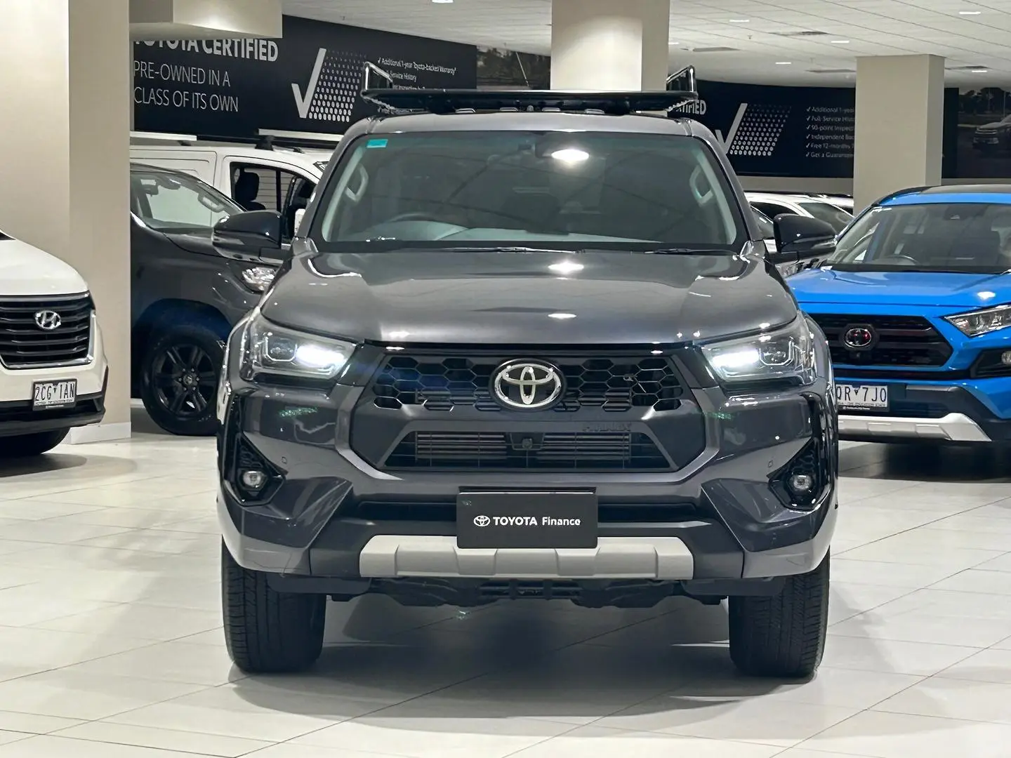 2024 Toyota Hilux Gallery Image 4