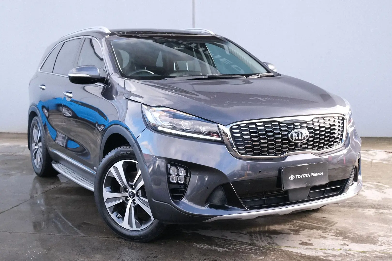 2018 Kia Sorento Gallery Image 1