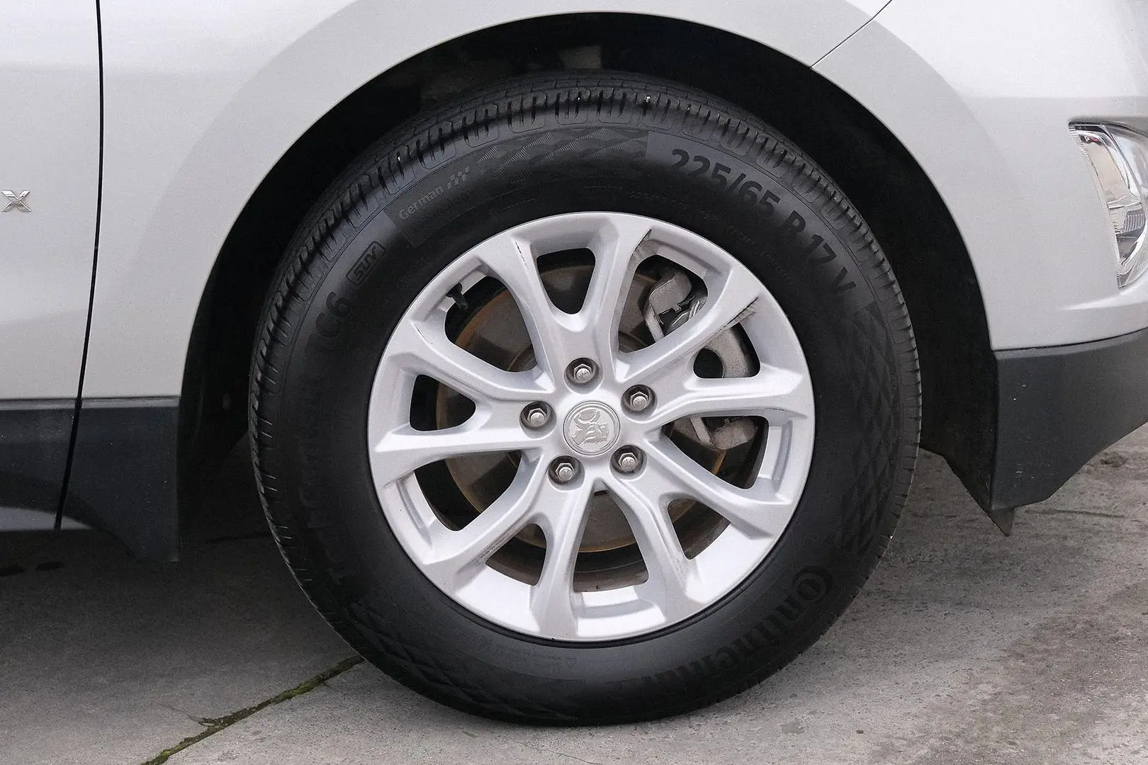 2017 Holden Equinox Gallery Image 6